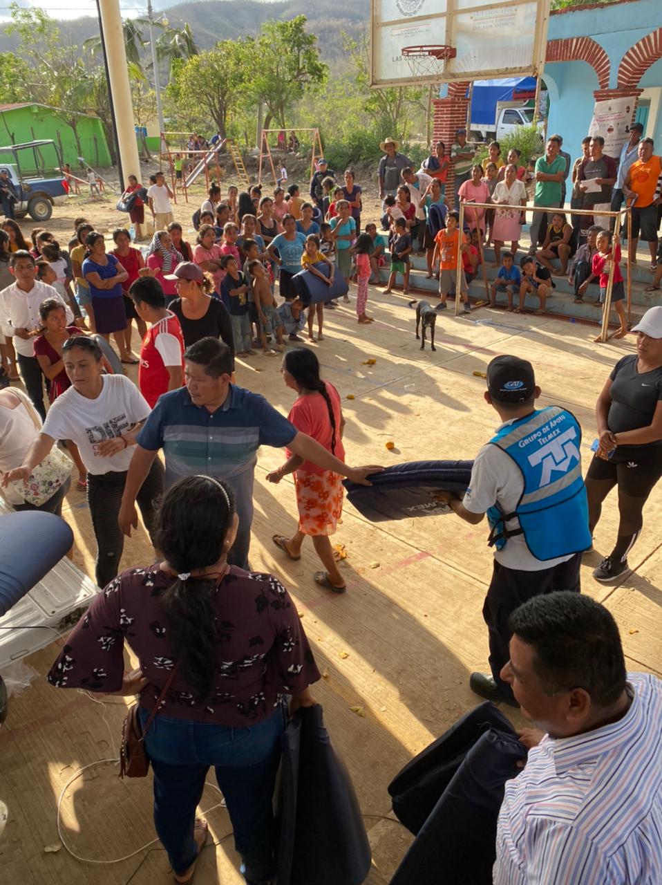 Fundación Carlos Slim Telmex Y Telcel Envían 13 Toneladas De Ayuda Humanitaria A Oaxaca 1530